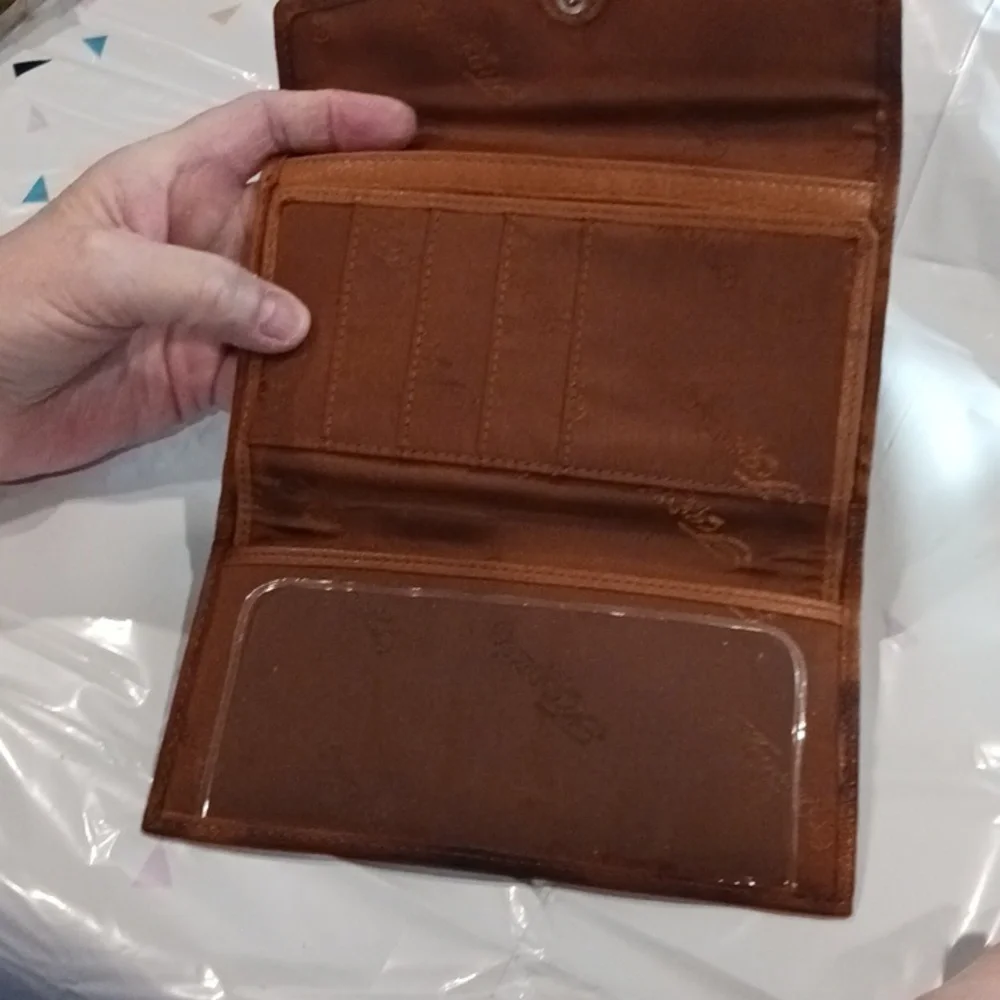 Wallet - Picture 4 of 9